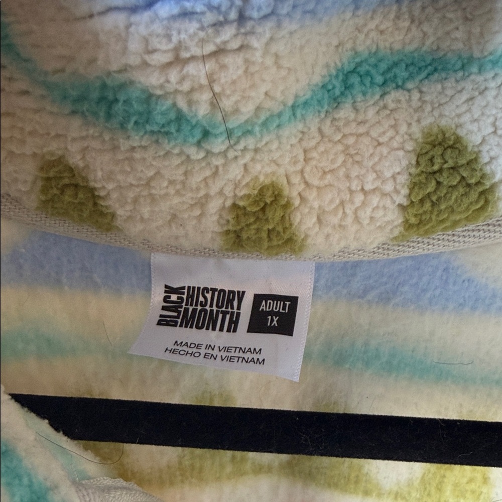 Target Cozy Multicolor Zip-Up Sweater - Picture 2 of 3